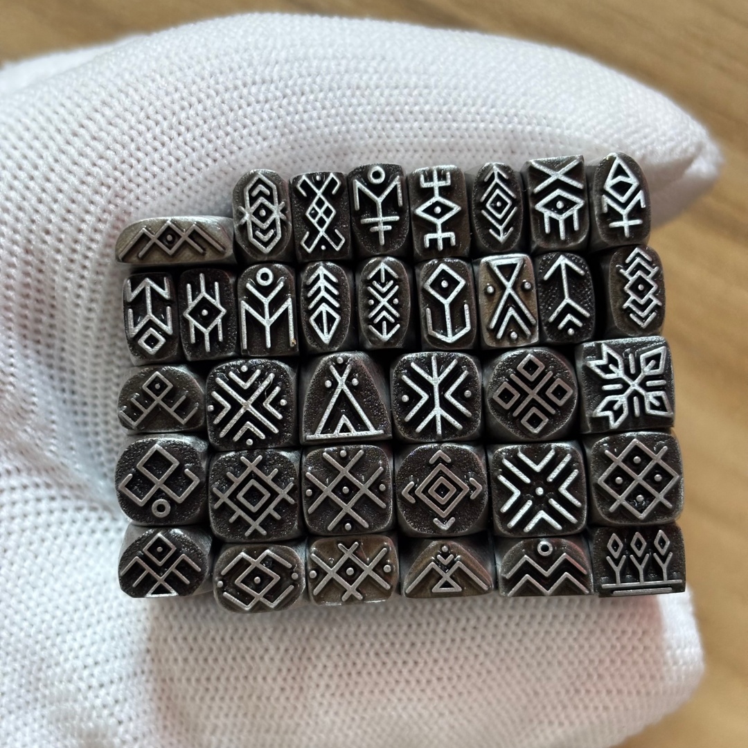 NO.1-NO.18 Vintage Symbol Logo - đánh giá và giá Leather Stamp Set