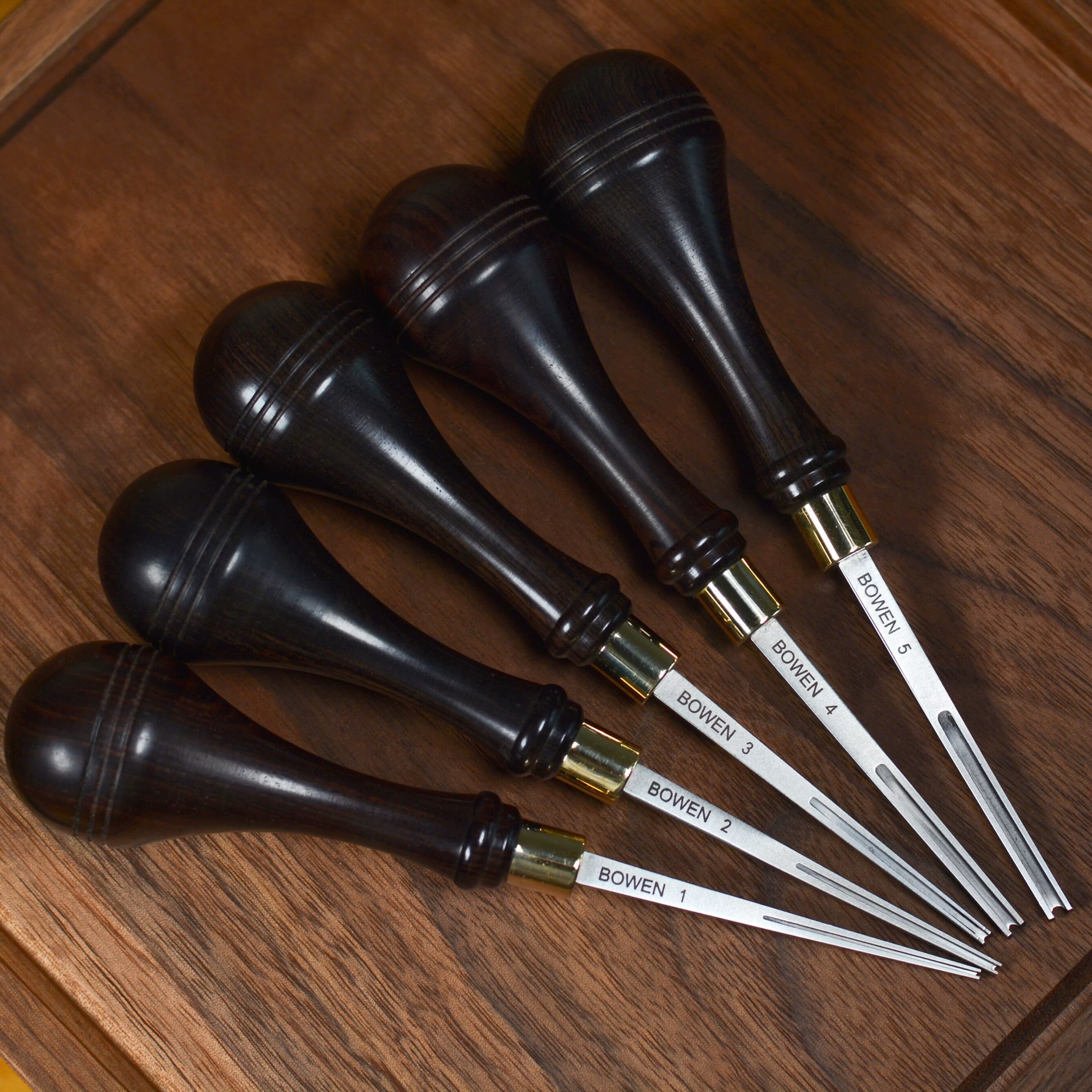 BOWEN M390 Powder Steel Leathe - đánh giá và giá Leather Edge Beveler