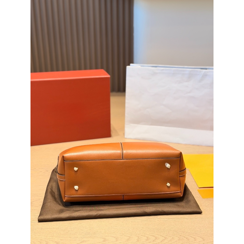Tote Bag Vertical Bar Metal Ha - đánh giá và giá Leather Works